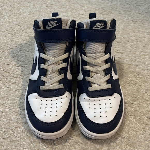 Nike Shoes - Picture 2 of 6